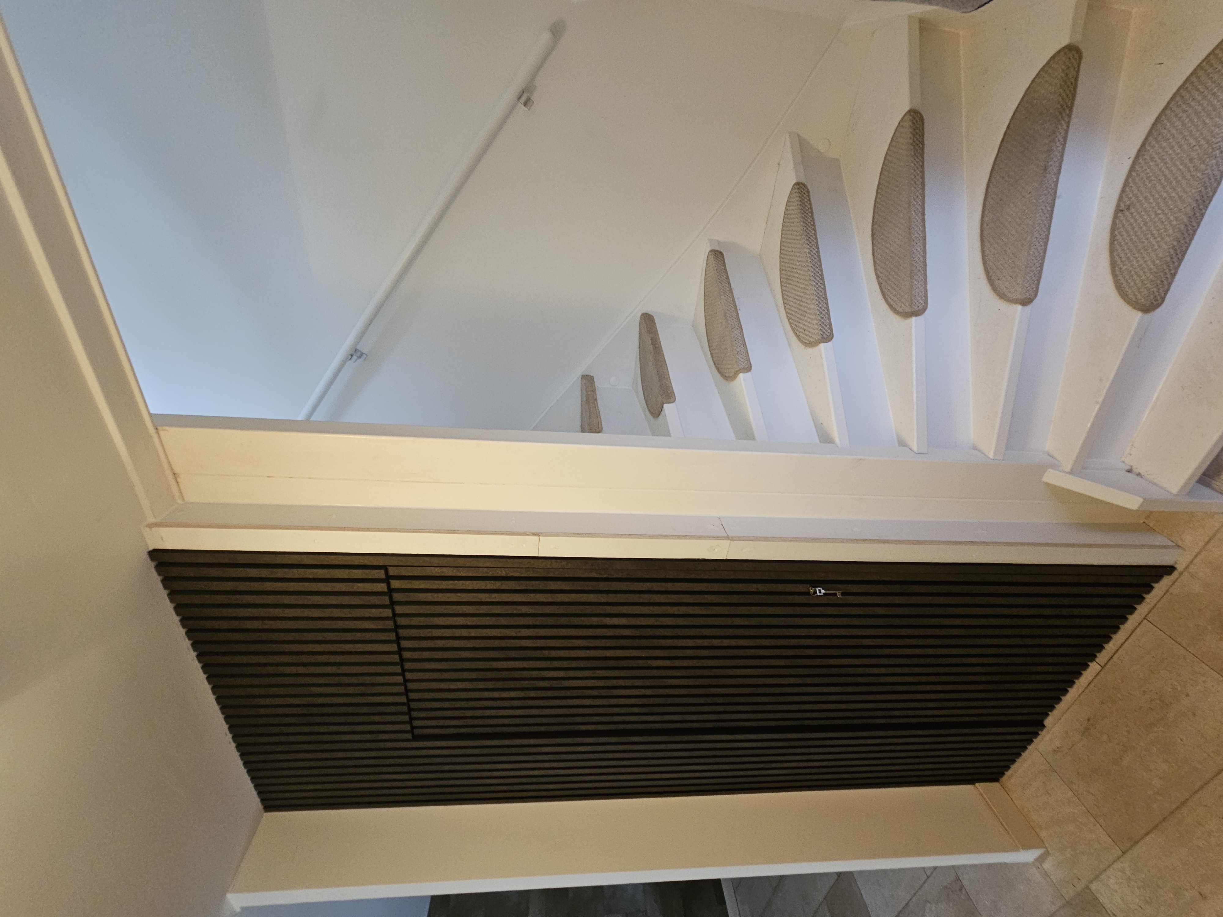 Binnenwand en trapkast